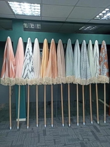 Different Types of Beach Umbrellas